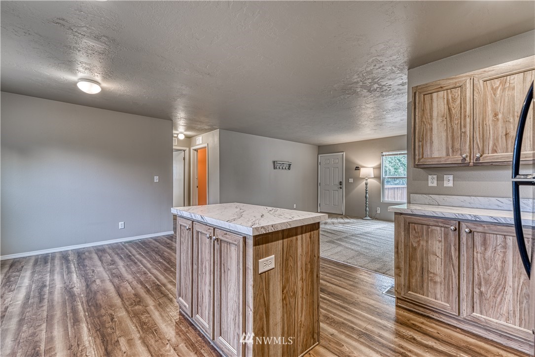 590 East Sherwood Road Allyn, WA 98524 - Photo 17 of 28 Gallery Image 17