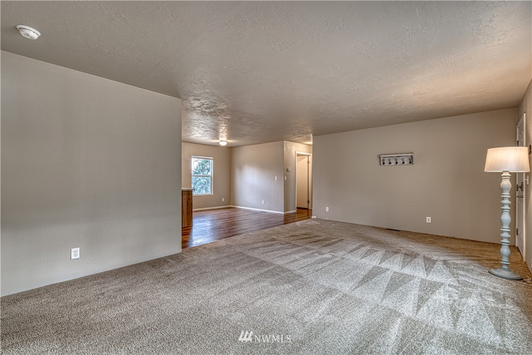 590 East Sherwood Road Allyn, WA 98524 - Photo 23 of 28 Gallery Image 23