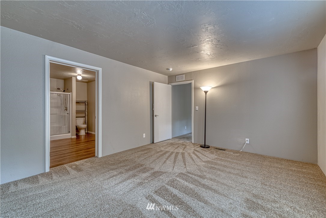 590 East Sherwood Road Allyn, WA 98524 - Photo 25 of 28 Gallery Image 25