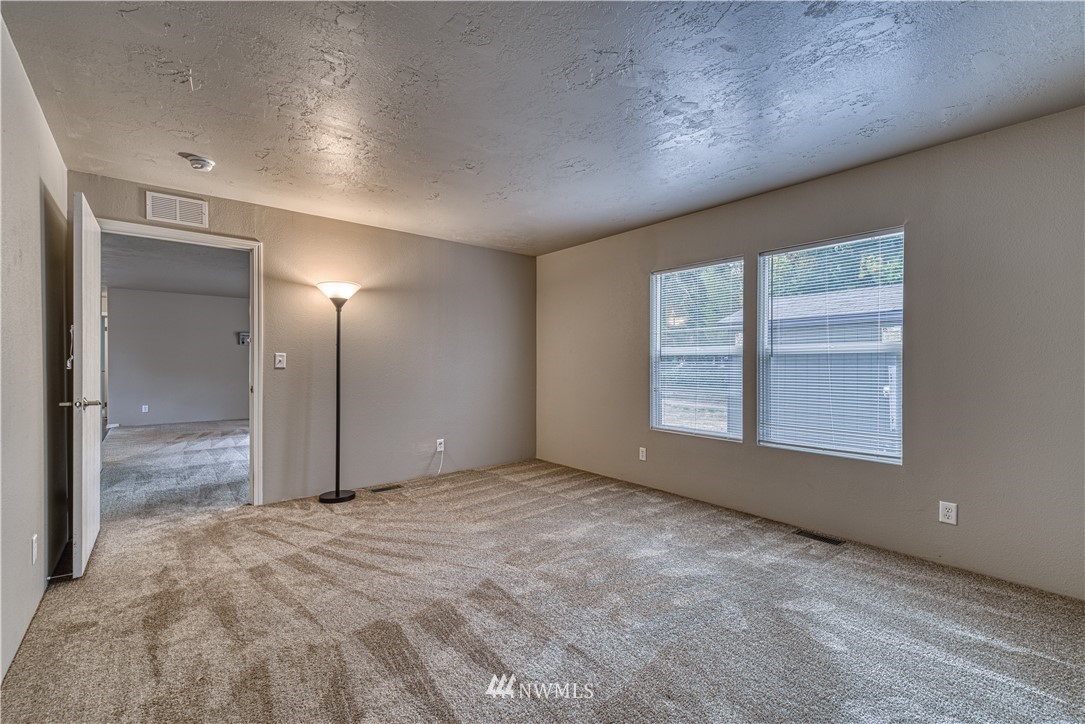 590 East Sherwood Road Allyn, WA 98524 - Photo 28 of 28 Gallery Image 28