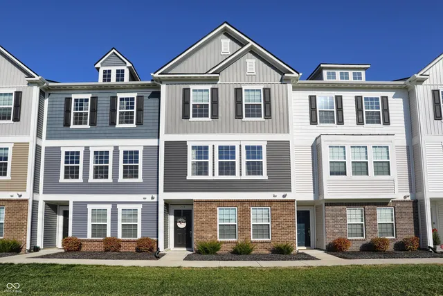 $320,000 | 717 Axford Bay Drive, Westfield, IN 46074