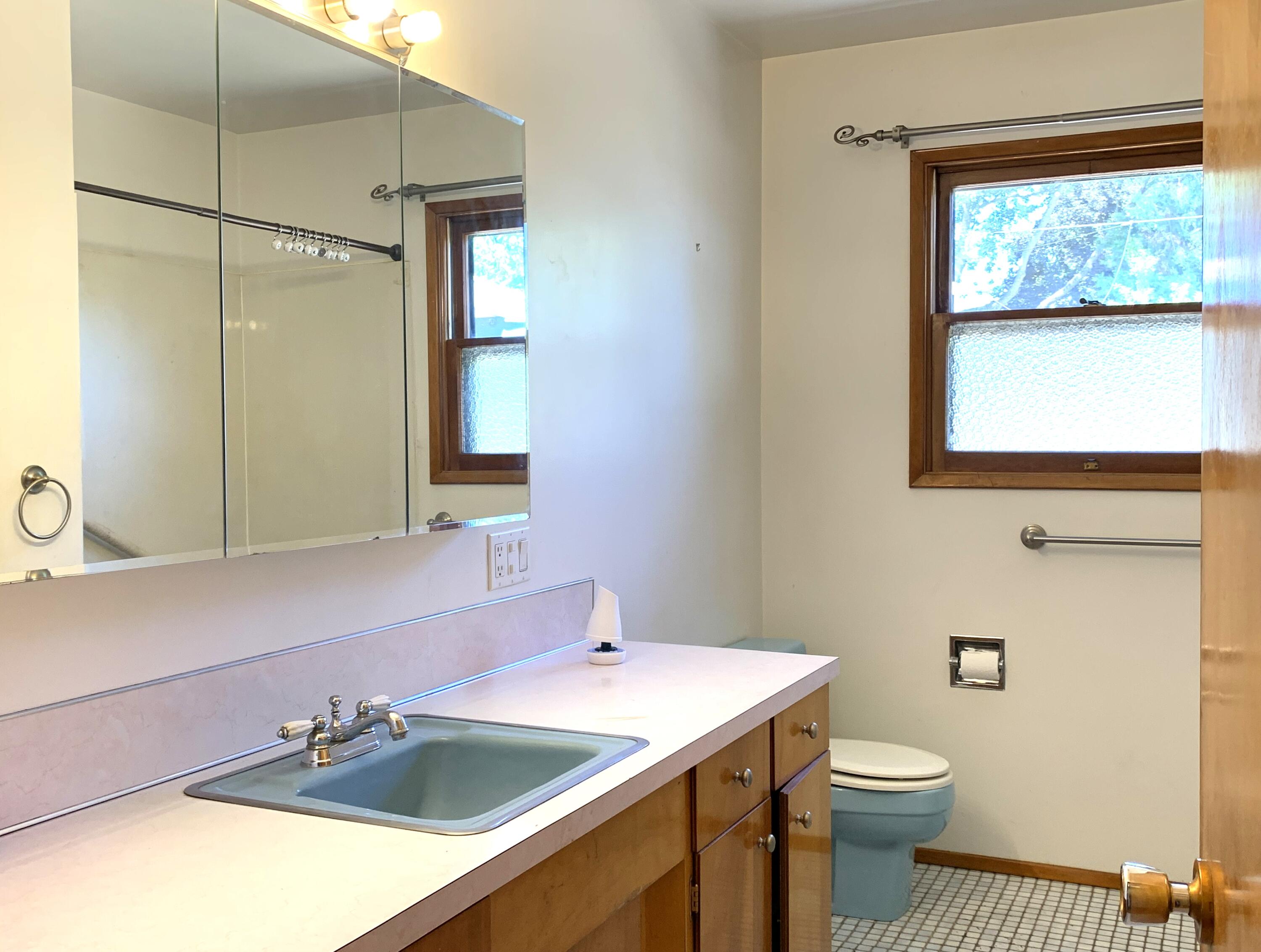 211 Princess Way Central Point, OR 97502 - Photo 11 of 45 4bath