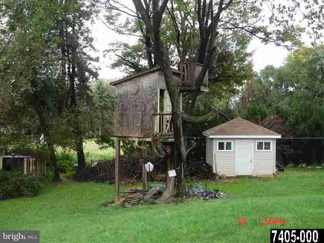 4053 Old Orchard Road York, PA 17402 - Photo 17 of 17 Gallery Image 17