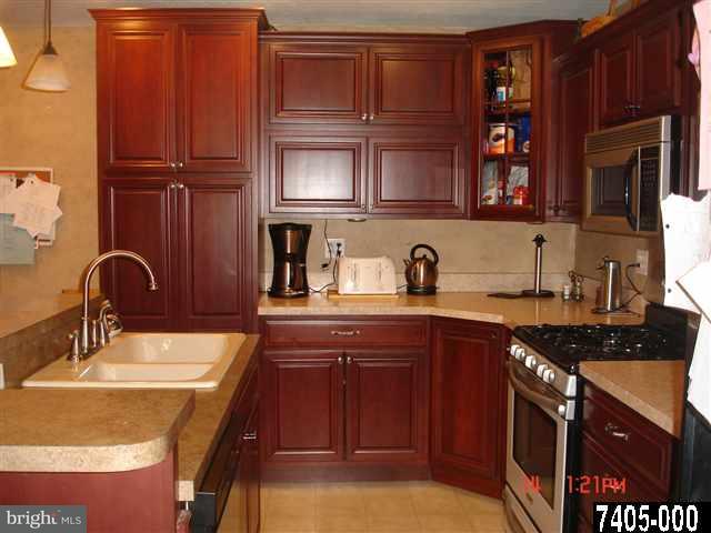 4053 Old Orchard Road York, PA 17402 - Photo 5 of 17 Gallery Image 5