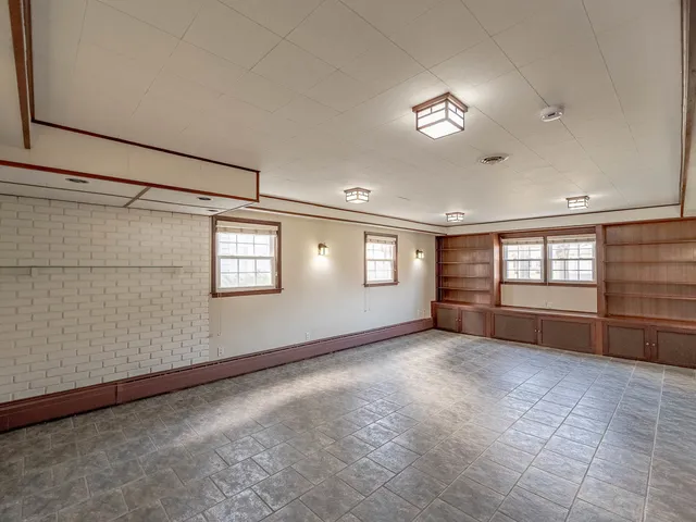 $564,900 | 619 Rockland Avenue, Lake Bluff, IL 60044