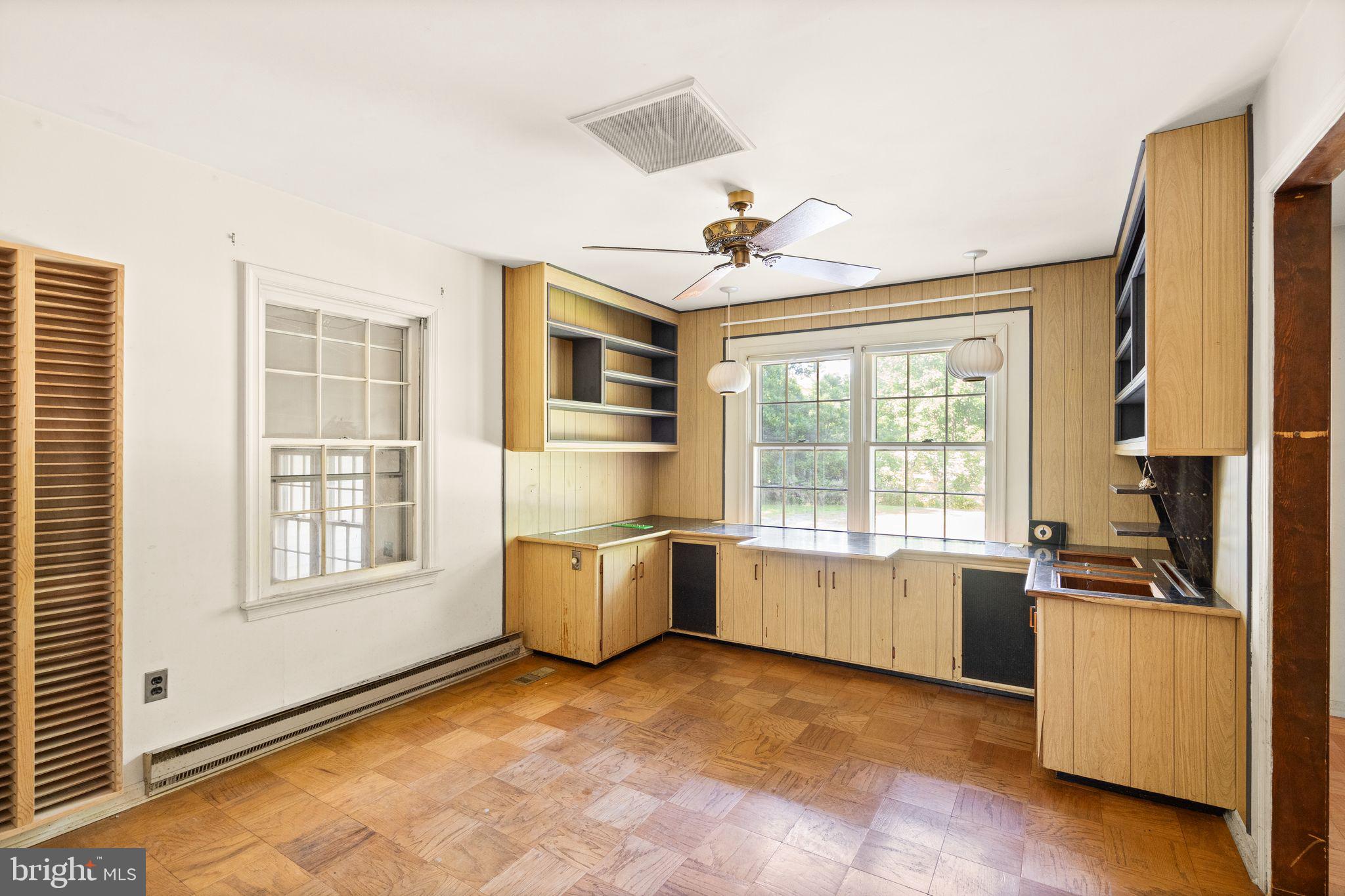 8311 Pohick Road Springfield, VA 22153 - Photo 18 of 92 Den