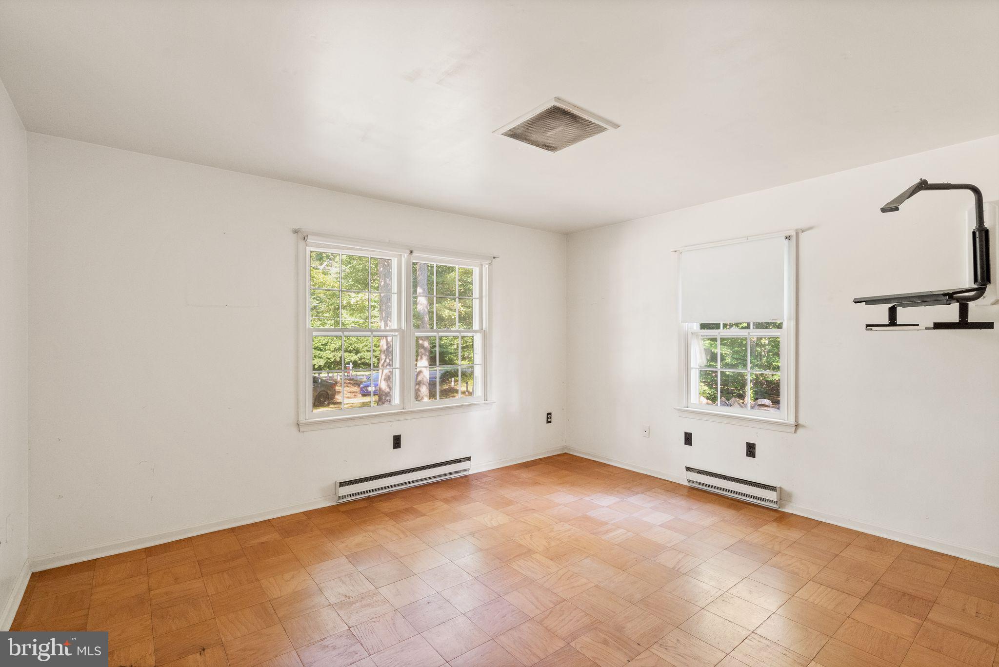 8311 Pohick Road Springfield, VA 22153 - Photo 38 of 92 an empty room with a window