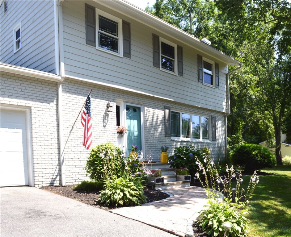 56 Spring Road North Kingstown, RI 02852 - Photo 3 of 32 Gallery Image 3