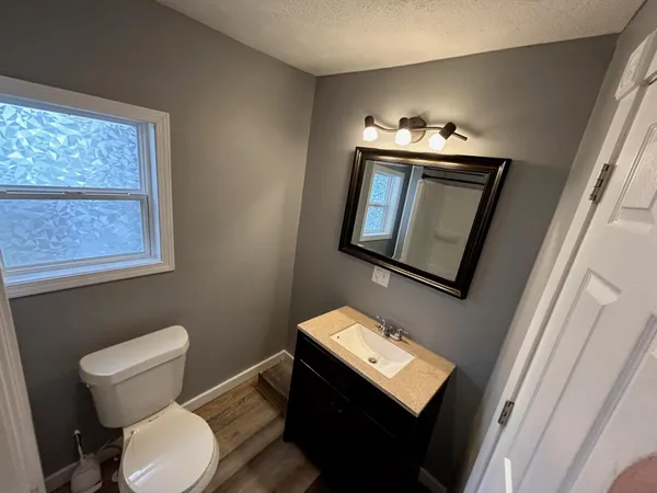 $84,900 | 600 West Hodge Avenue, Lansing, MI 48910