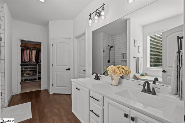 $699,900 | 525 16th Circle, Walhalla, SC 29691