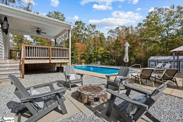 $679,900 | 525 16th Circle, Walhalla, SC 29691