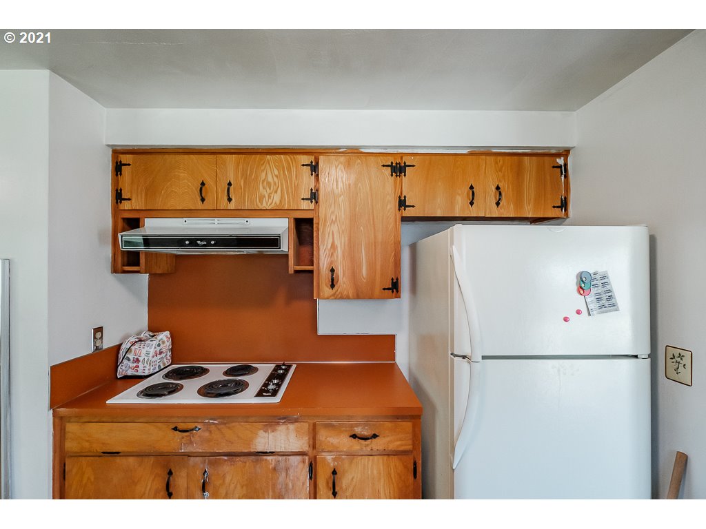 4398 Lone Oak Road Southeast Salem, OR 97302 - Photo 12 of 26 Gallery Image 12
