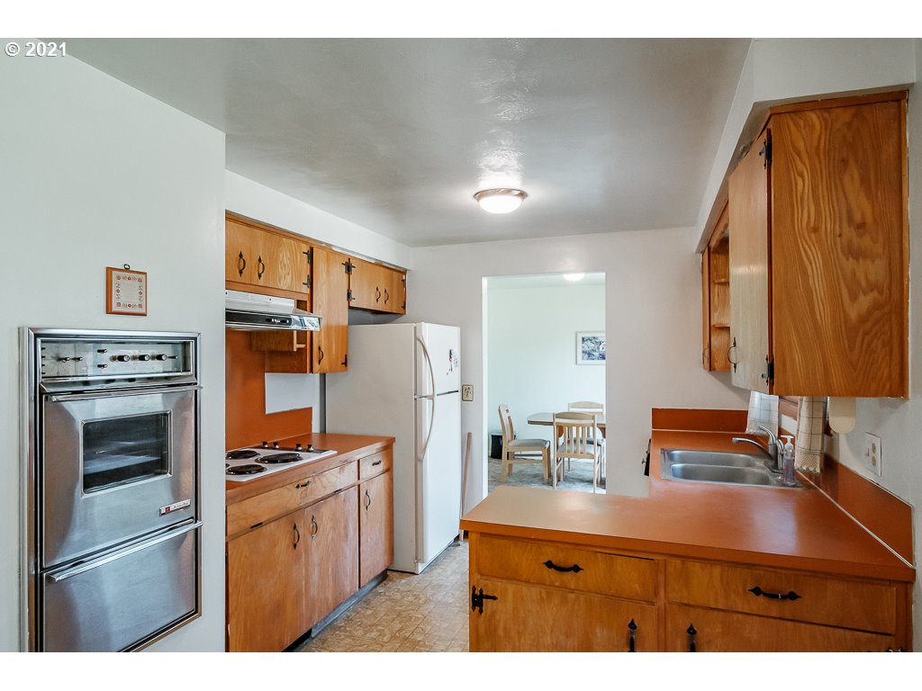 4398 Lone Oak Road Southeast Salem, OR 97302 - Photo 13 of 26 Gallery Image 13