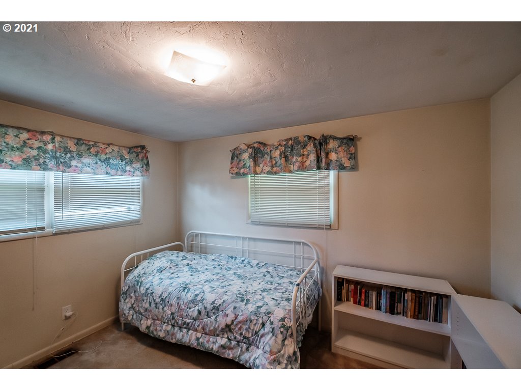 4398 Lone Oak Road Southeast Salem, OR 97302 - Photo 20 of 26 Gallery Image 20