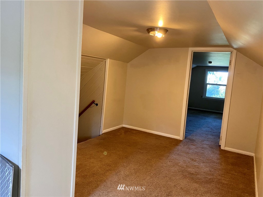 5804 Cady Road Everett, WA 98203 - Photo 14 of 22