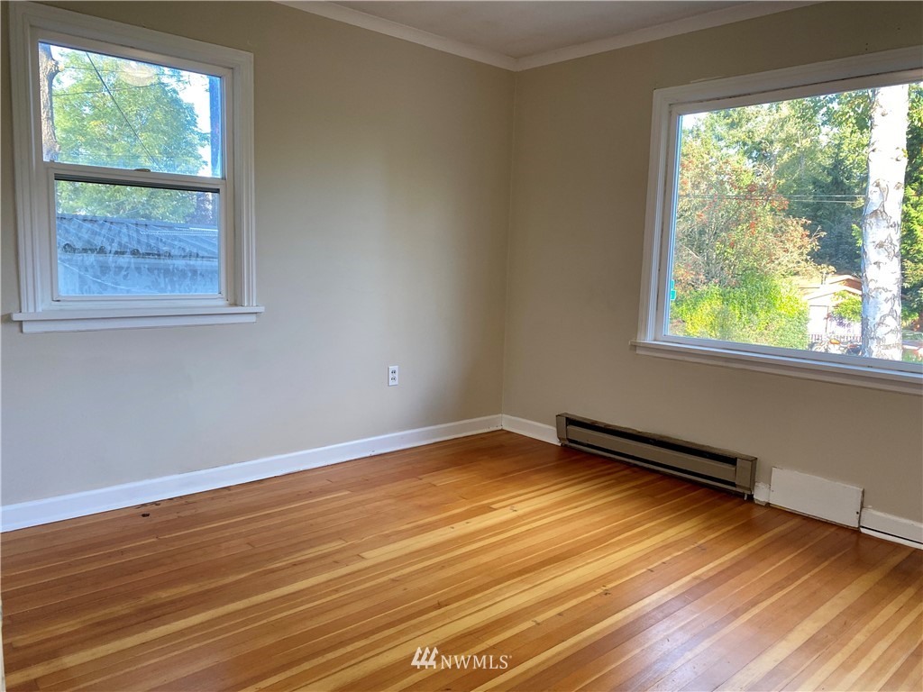 5804 Cady Road Everett, WA 98203 - Photo 8 of 22