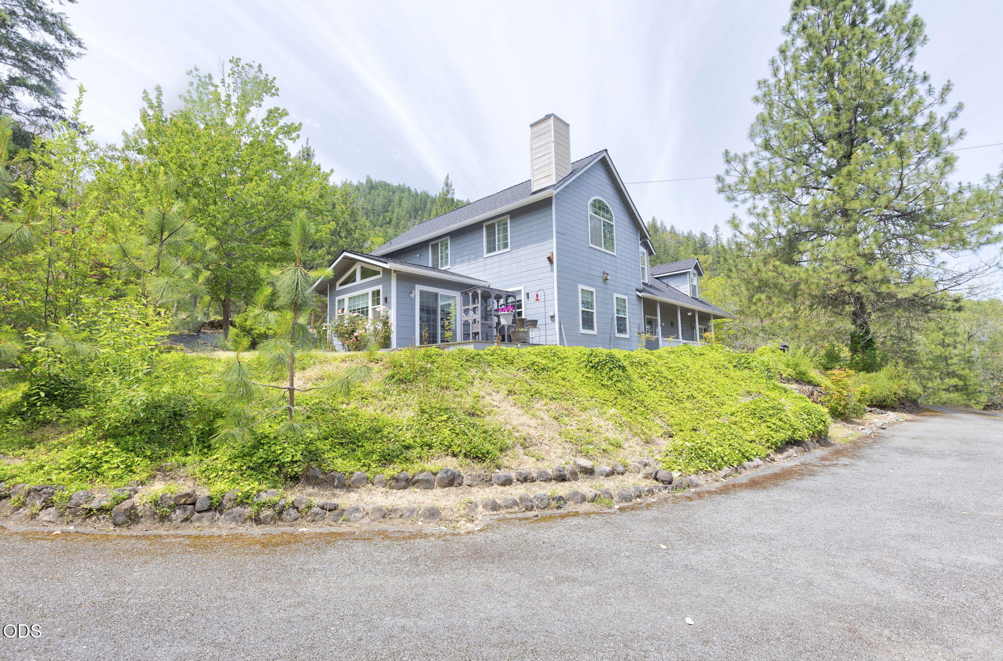 410 Schieffelin Gulch Road Gold Hill, OR 97525 - Photo 5 of 76