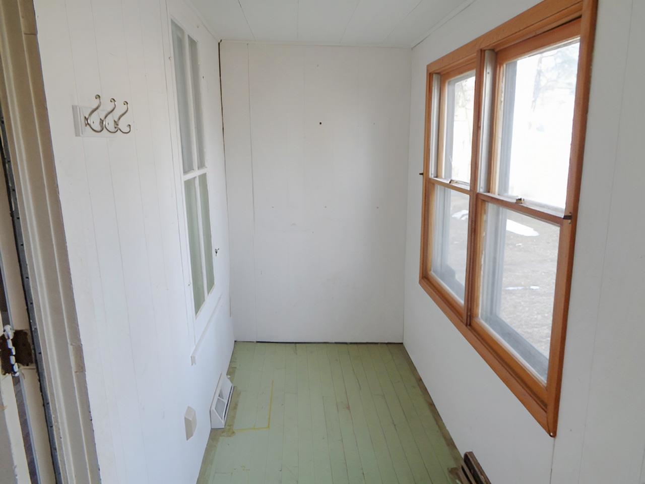 304 North 4th Street Oregon, IL 61061 - Photo 5 of 14