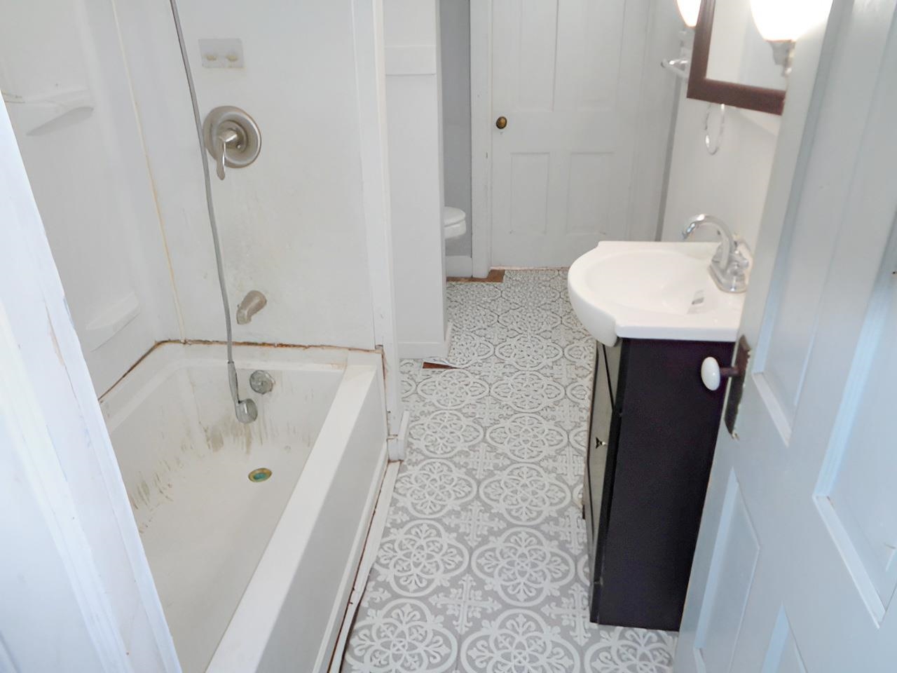 304 North 4th Street Oregon, IL 61061 - Photo 9 of 14