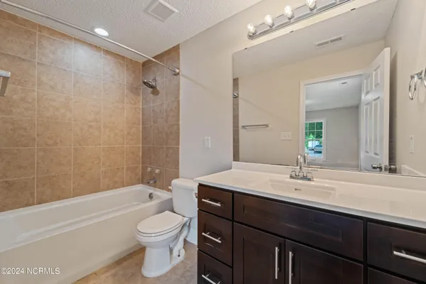 $1,695 | 1019 River Street, Jacksonville, NC 28540