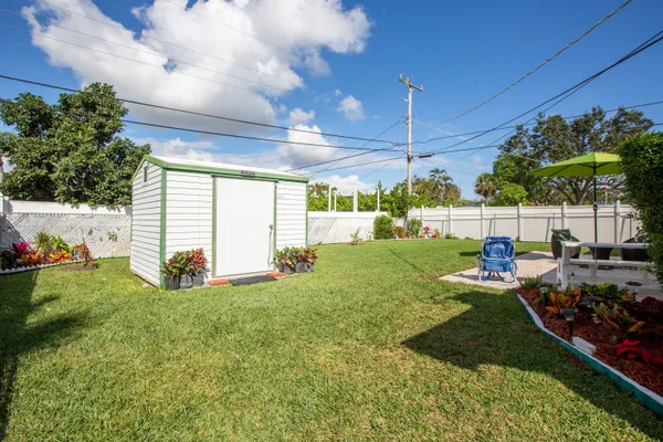 $4,000 | 343 Balsam Street, Palm Beach Gardens, FL 33410