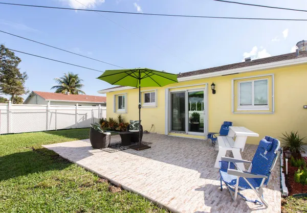 $4,000 | 343 Balsam Street, Palm Beach Gardens, FL 33410