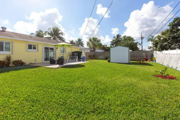 $4,000 | 343 Balsam Street, Palm Beach Gardens, FL 33410