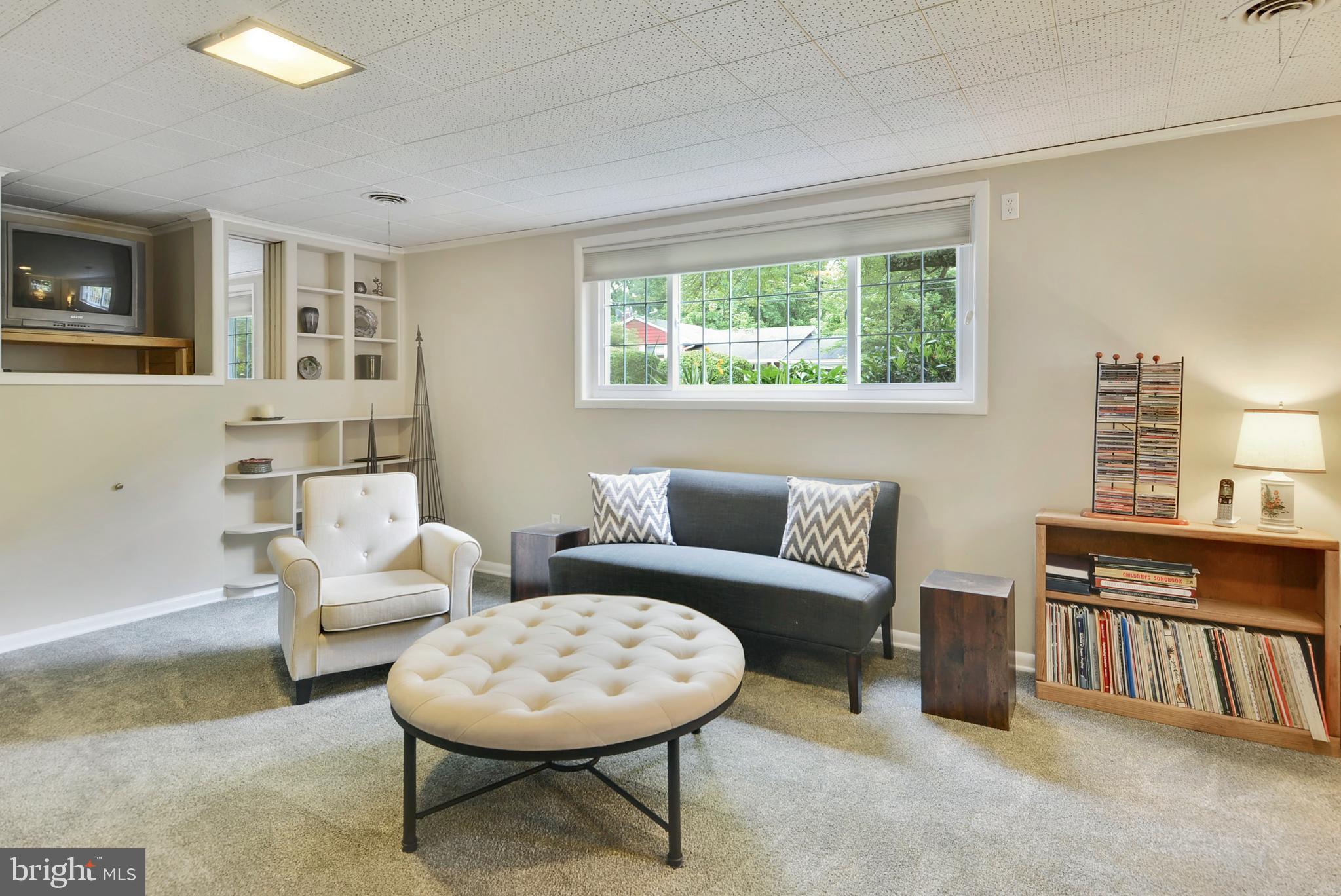 2703 Loma Street Silver Spring, MD 20902 - Photo 22 of 30 Family Room