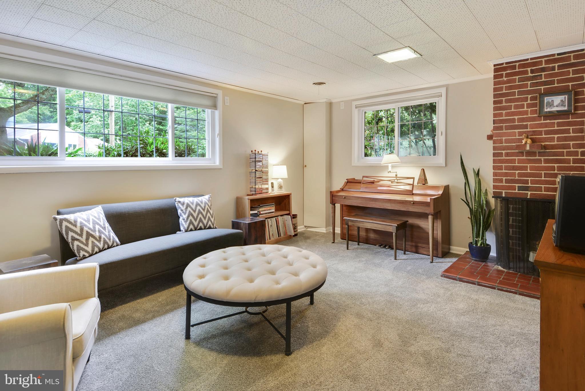 2703 Loma Street Silver Spring, MD 20902 - Photo 24 of 30 Family Room