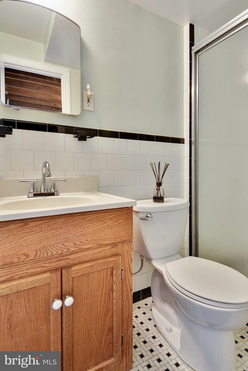 2703 Loma Street Silver Spring, MD 20902 - Photo 25 of 30 Bath