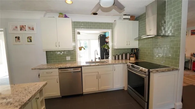 $6,400 | 930 Southwest 16th Street, Boca Raton, FL 33486