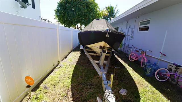 $6,400 | 930 Southwest 16th Street, Boca Raton, FL 33486