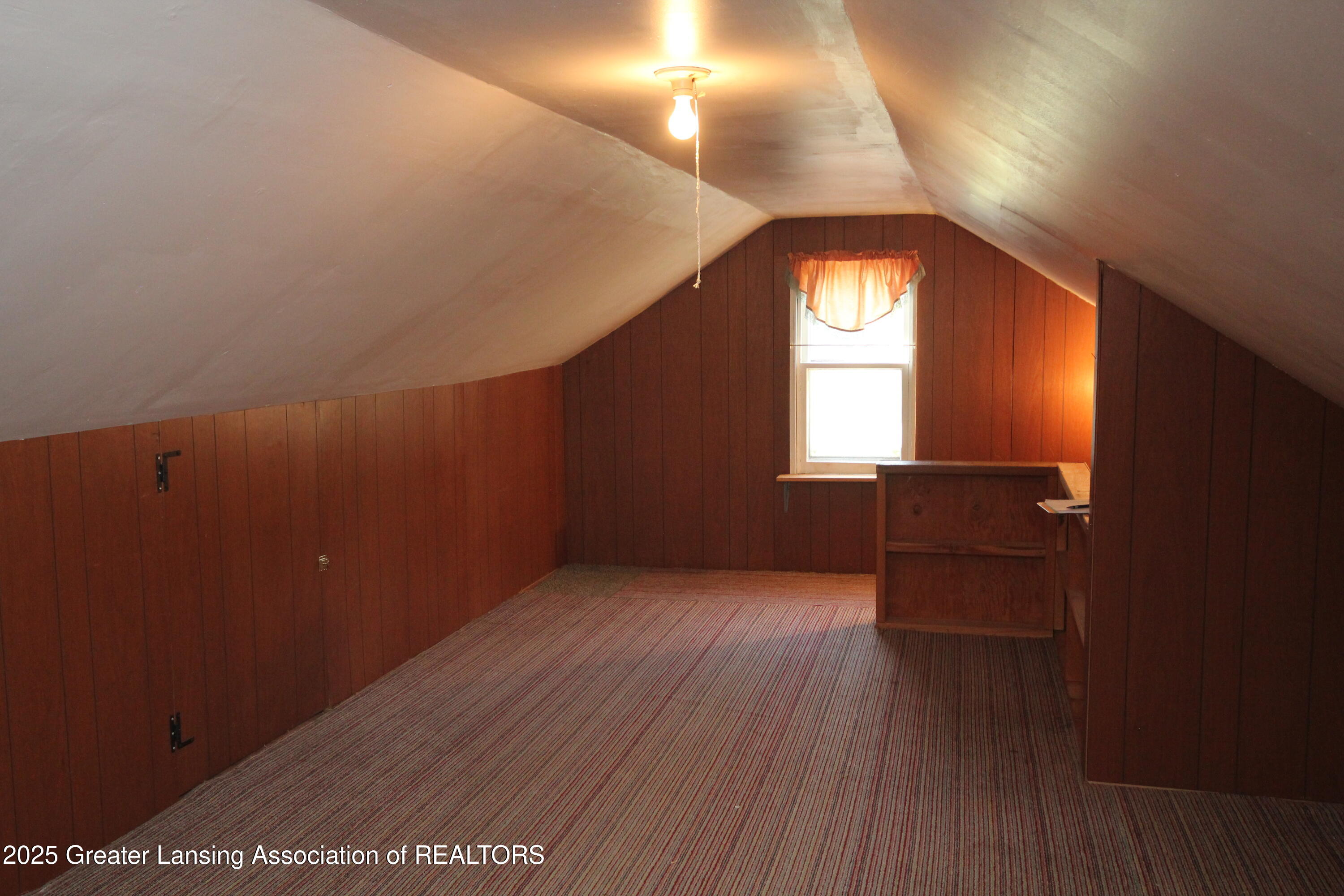 1694 West Solon Road Dewitt, MI 48820 - Photo 11 of 22 2nd floor