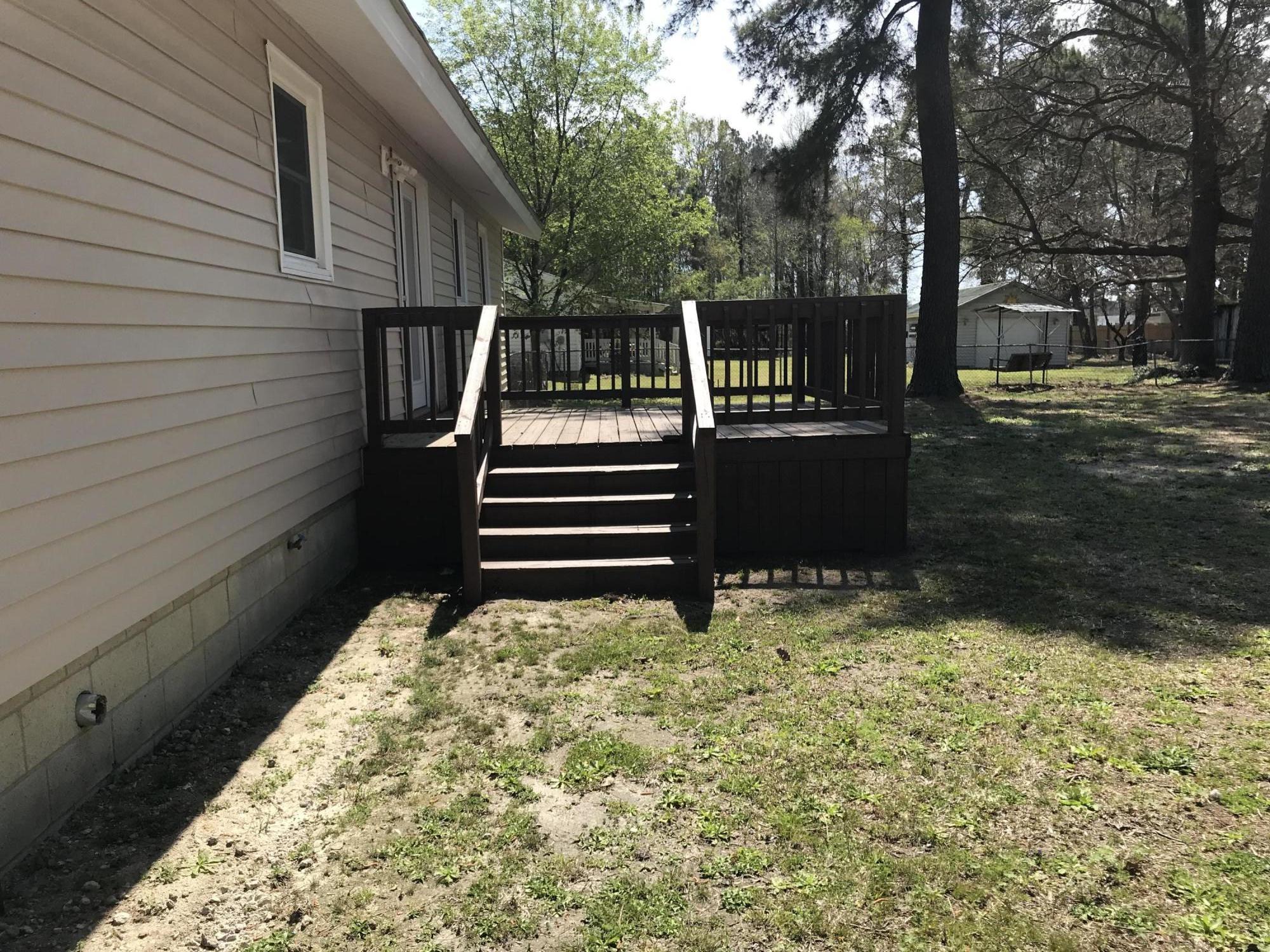 784 Sykes Road Kinston, NC 28504 - Photo 17 of 18 Deck off Back