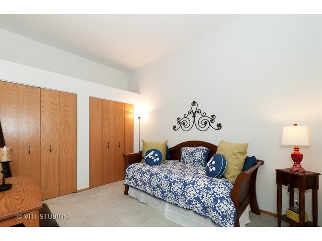 910 South Michigan Avenue, Unit 618 Chicago, IL 60605 - Photo 14 of 20