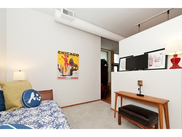910 South Michigan Avenue, Unit 618 Chicago, IL 60605 - Photo 15 of 20