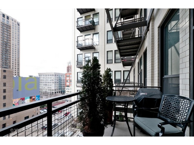 910 South Michigan Avenue, Unit 618 Chicago, IL 60605 - Photo 18 of 20