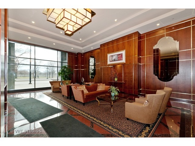 910 South Michigan Avenue, Unit 618 Chicago, IL 60605 - Photo 19 of 20