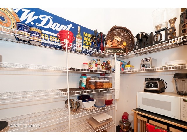 910 South Michigan Avenue, Unit 618 Chicago, IL 60605 - Photo 9 of 20