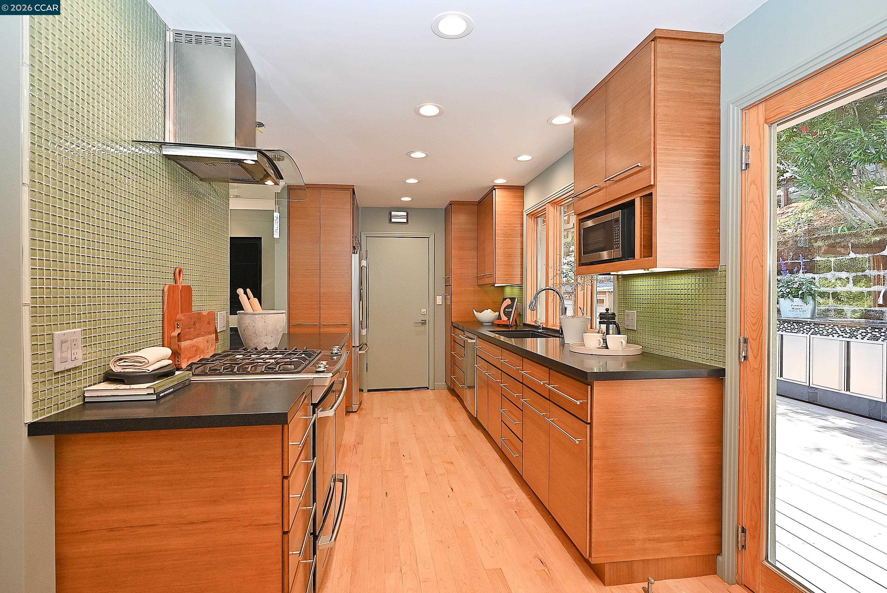 817 Mariposa Road Lafayette, CA 94549 - Photo 13 of 70