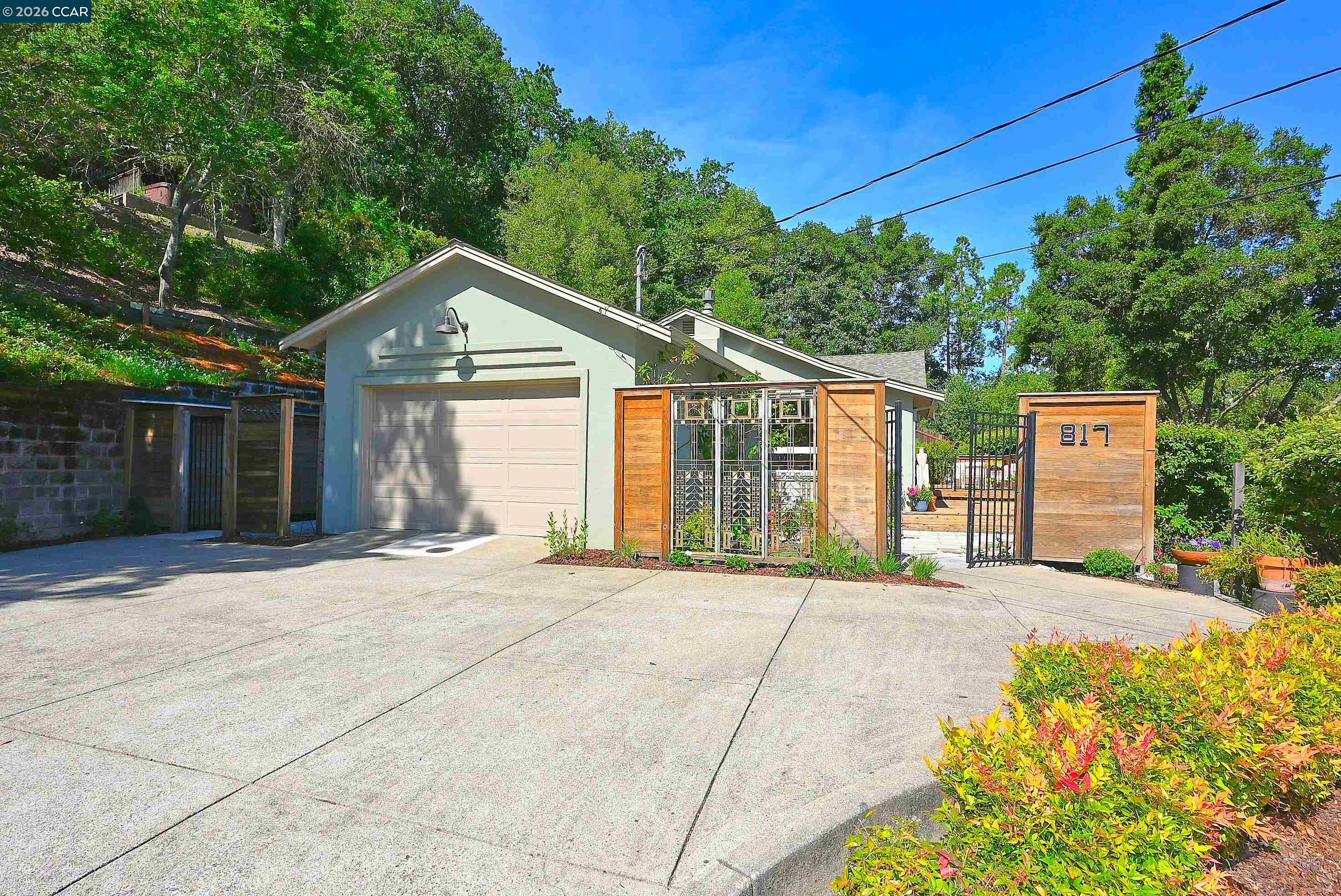 817 Mariposa Road Lafayette, CA 94549 - Photo 2 of 70