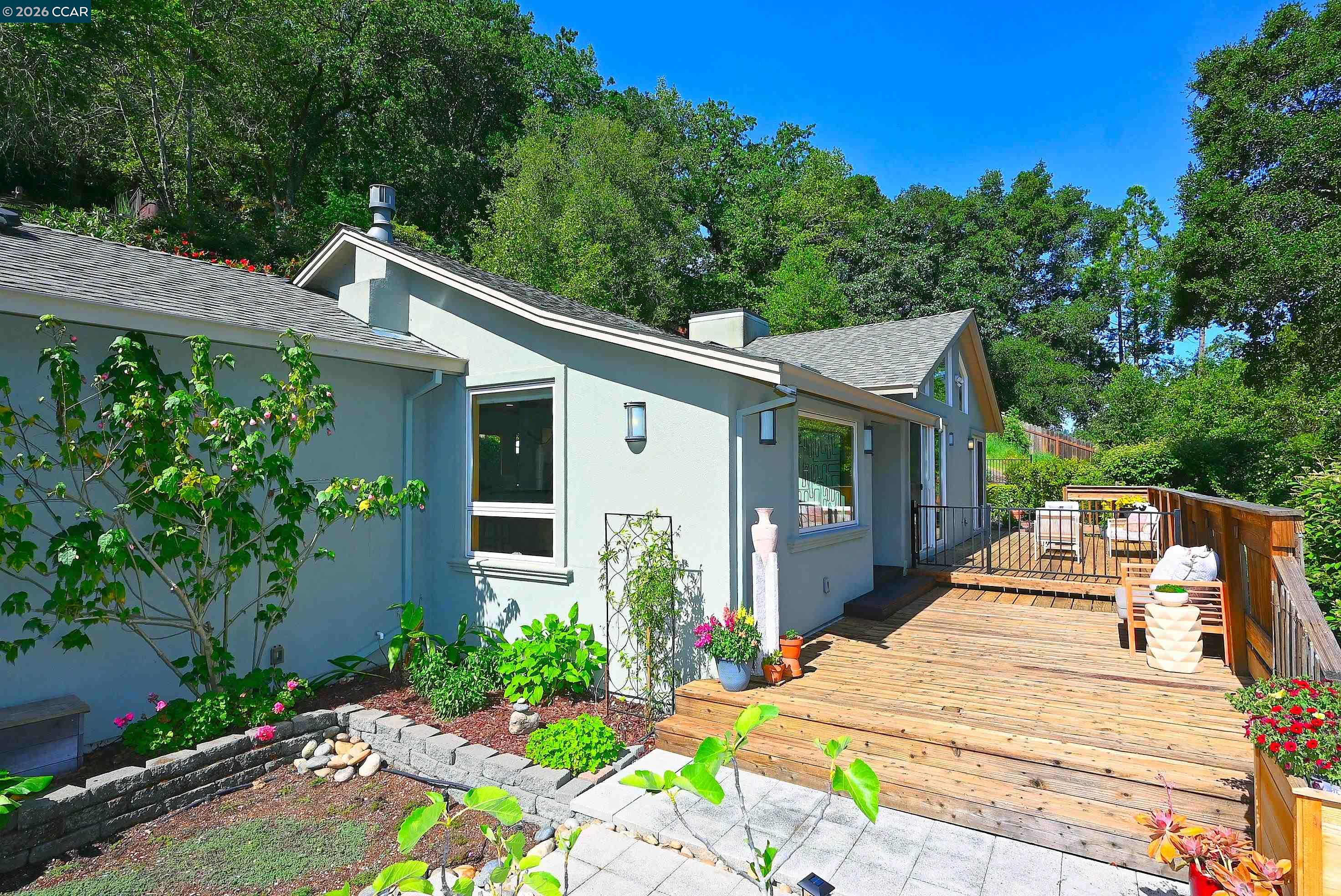 817 Mariposa Road Lafayette, CA 94549 - Photo 33 of 70