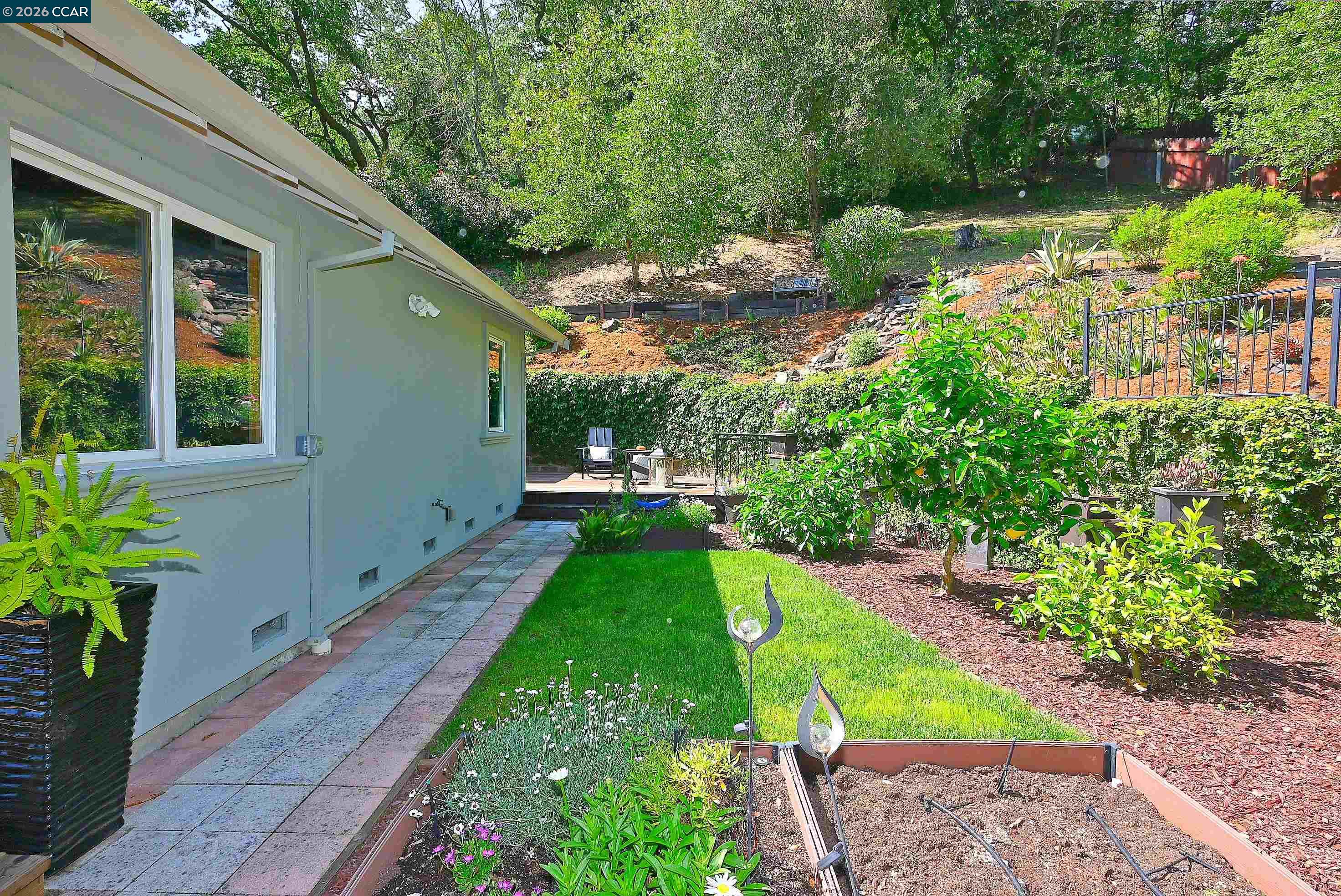 817 Mariposa Road Lafayette, CA 94549 - Photo 49 of 70