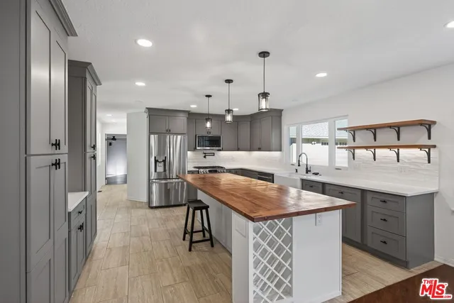 $8,000 | 914 El Paseo Road, Ojai, CA 93023