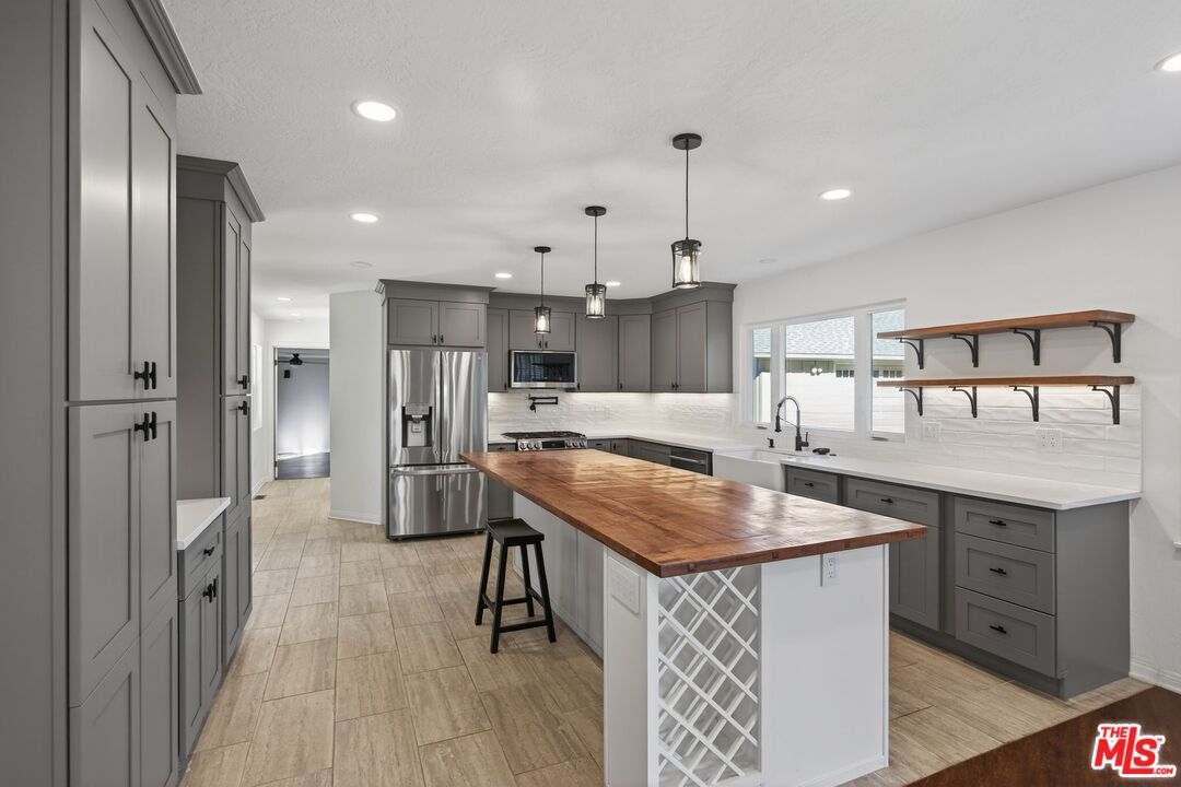 914 El Paseo Road Ojai, CA 93023 - Photo 3 of 11