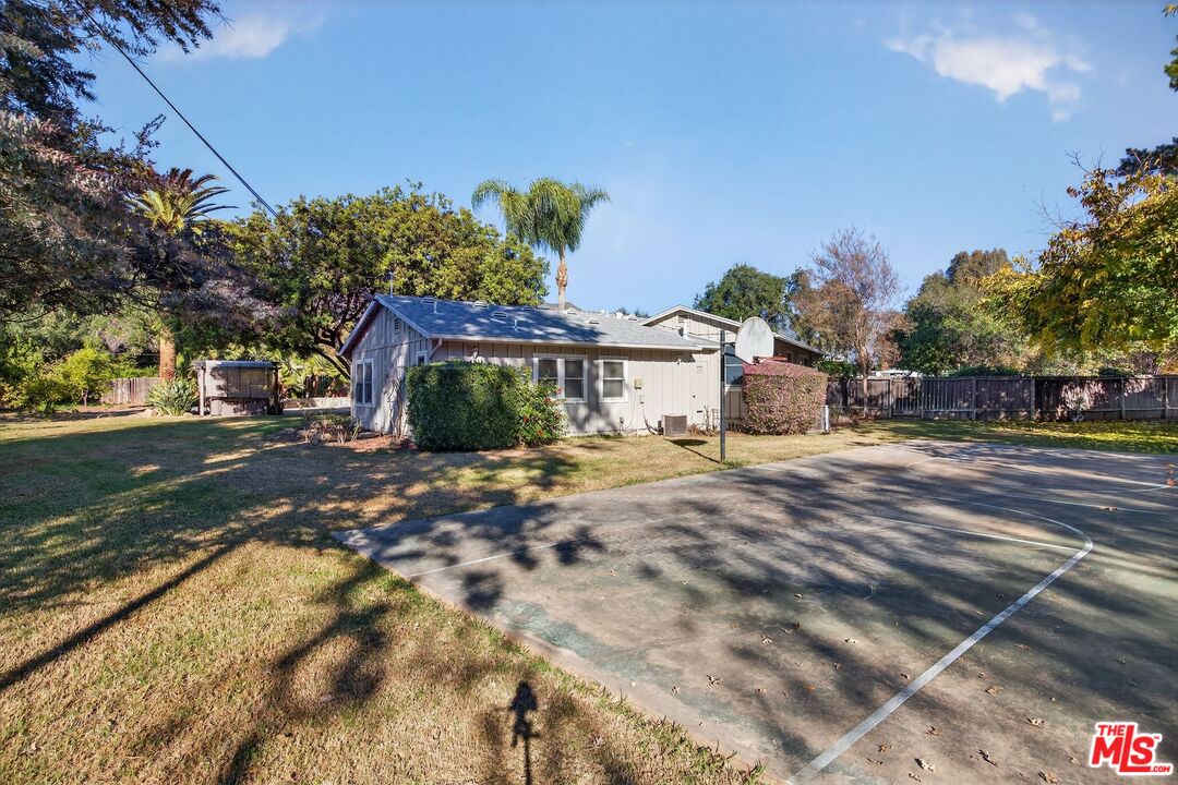 914 El Paseo Road Ojai, CA 93023 - Photo 9 of 11