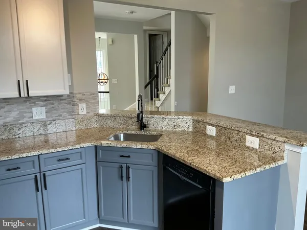 $3,100 | 43444 Nottingham Square, Ashburn, VA 20147