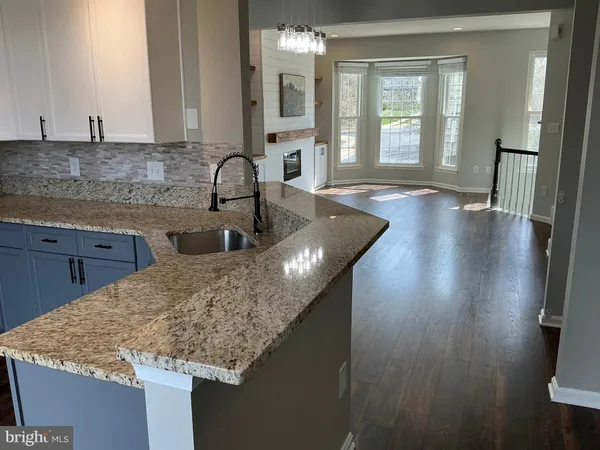 $3,100 | 43444 Nottingham Square, Ashburn, VA 20147