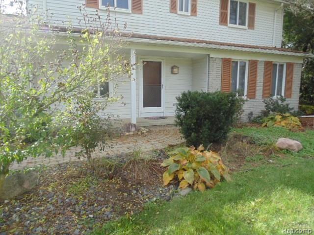 1082 Alter Road Bloomfield Hills, MI 48304 - Photo 3 of 28 DSC04846.JPG