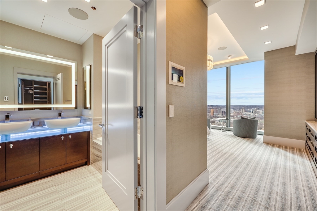 1 Dalton Street, Unit 3801 Boston, MA 02115 - Photo 21 of 38